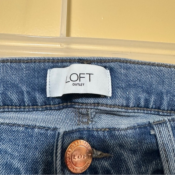 Loft Blue Flare Crop Jeans Women's Size 6 Raw Hem Ankle Denim - Picture 2 of 5